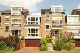 5 bedroom Terraced f...
